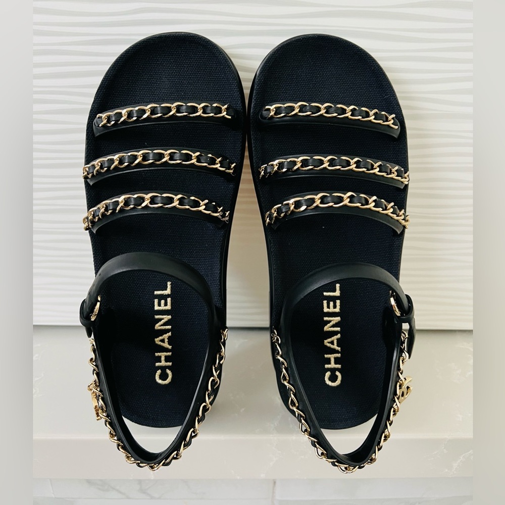 CHANEL sandals size 36
